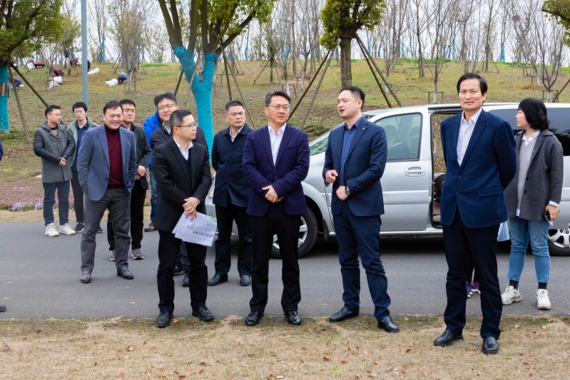 周斌调研常州高铁新城五大中心建设