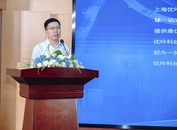 发布“遨云”自动驾驶解决方案